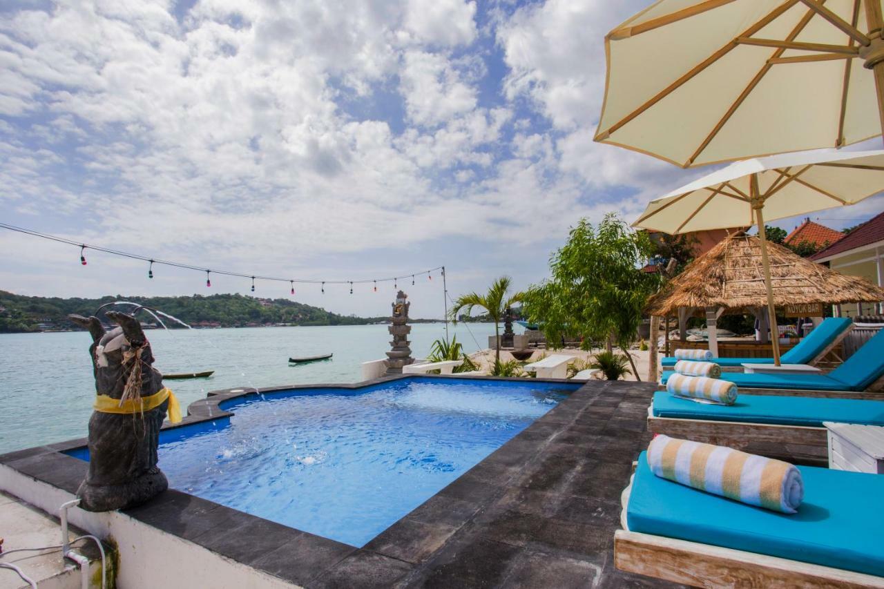 The Waterfront Beach House Nusa Lembongan  Exterior photo