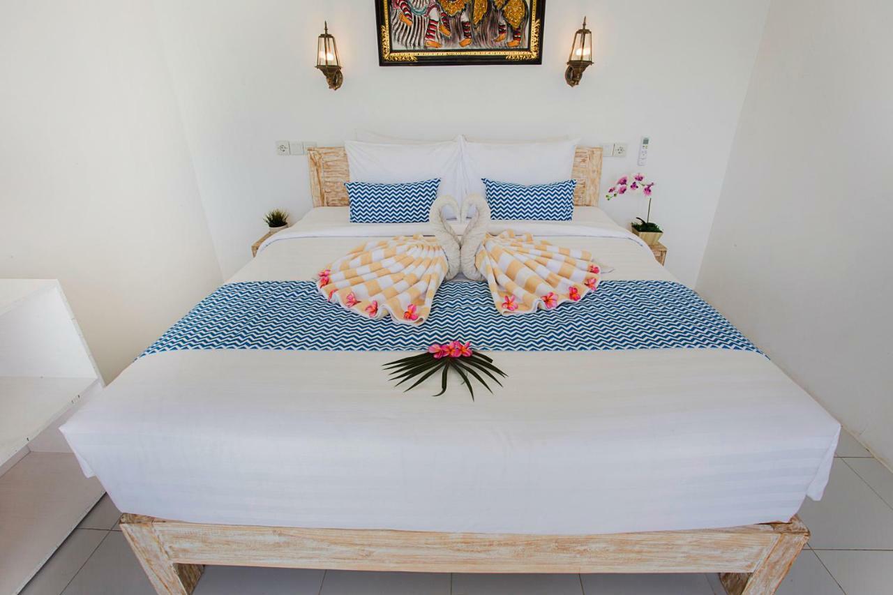 The Waterfront Beach House Nusa Lembongan  Exterior photo